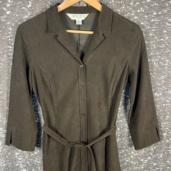 Annex Tara Shirt Button Up Dress‎ Velvet Feel Brown with Waist Tie Size 6 Petite - Picture 3 of 9